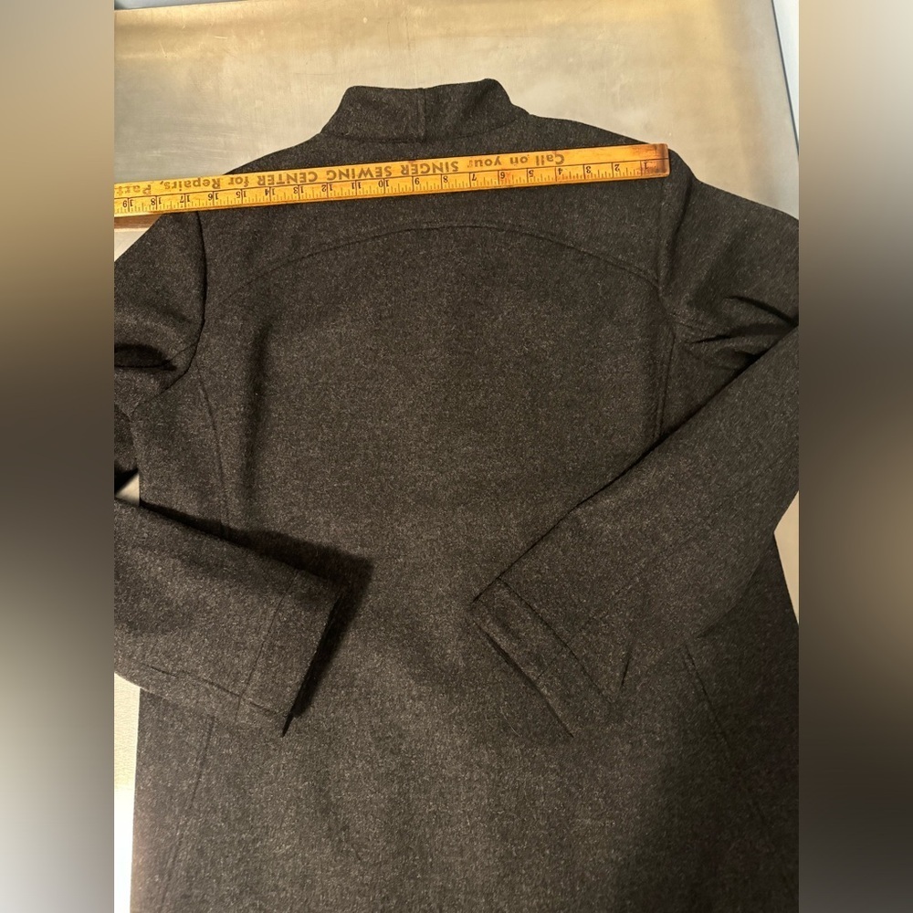 Lululemon RARE All Days Softshell US10 - Picture 13 of 16